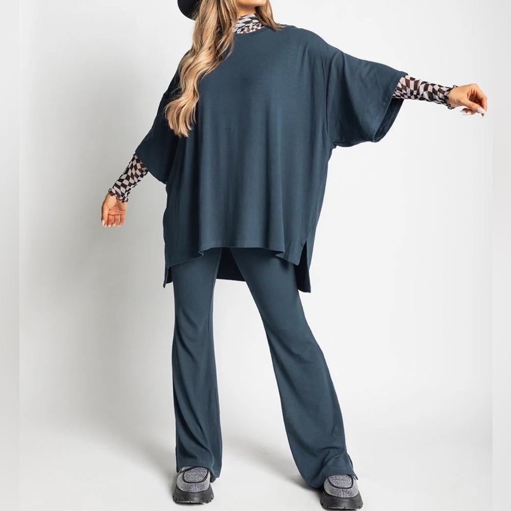Relaxed Boot Flare Pants Set in Slate Blue